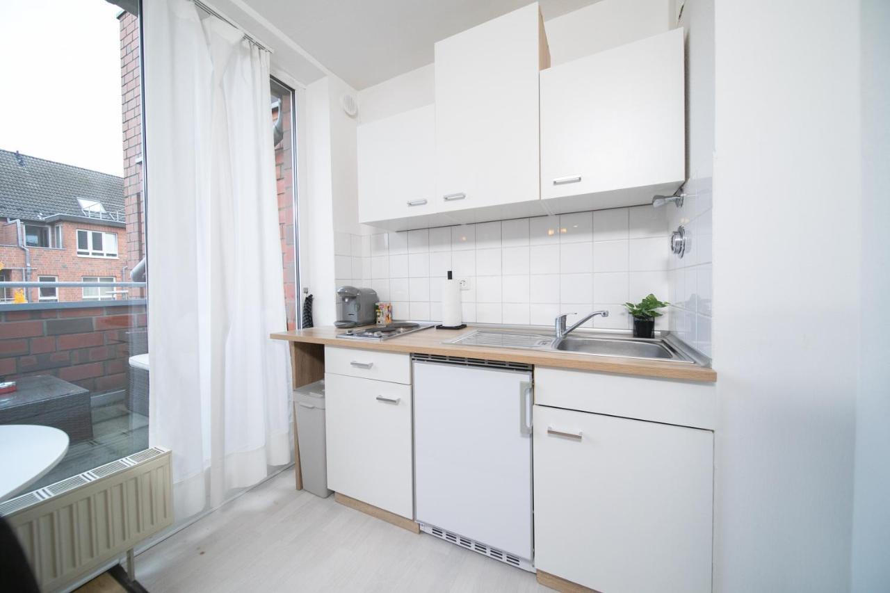 Studio Shiny - Zentral Mit Balkon - Messe - Kueche Нойс Екстер'єр фото