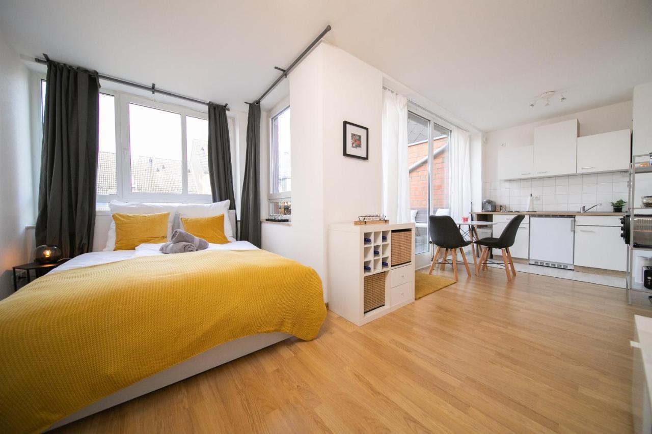 Studio Shiny - Zentral Mit Balkon - Messe - Kueche Нойс Екстер'єр фото